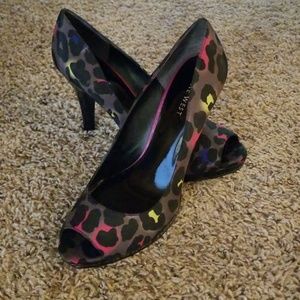 *Sale* Size 8 Neon Leopard Print Peep Toe Heels